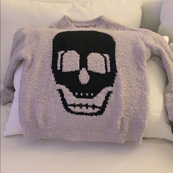 SHEIN Sweaters - Oversized skull sweater